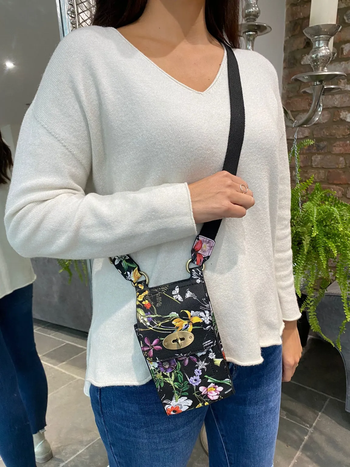 Floral Print Phone Hold Bag