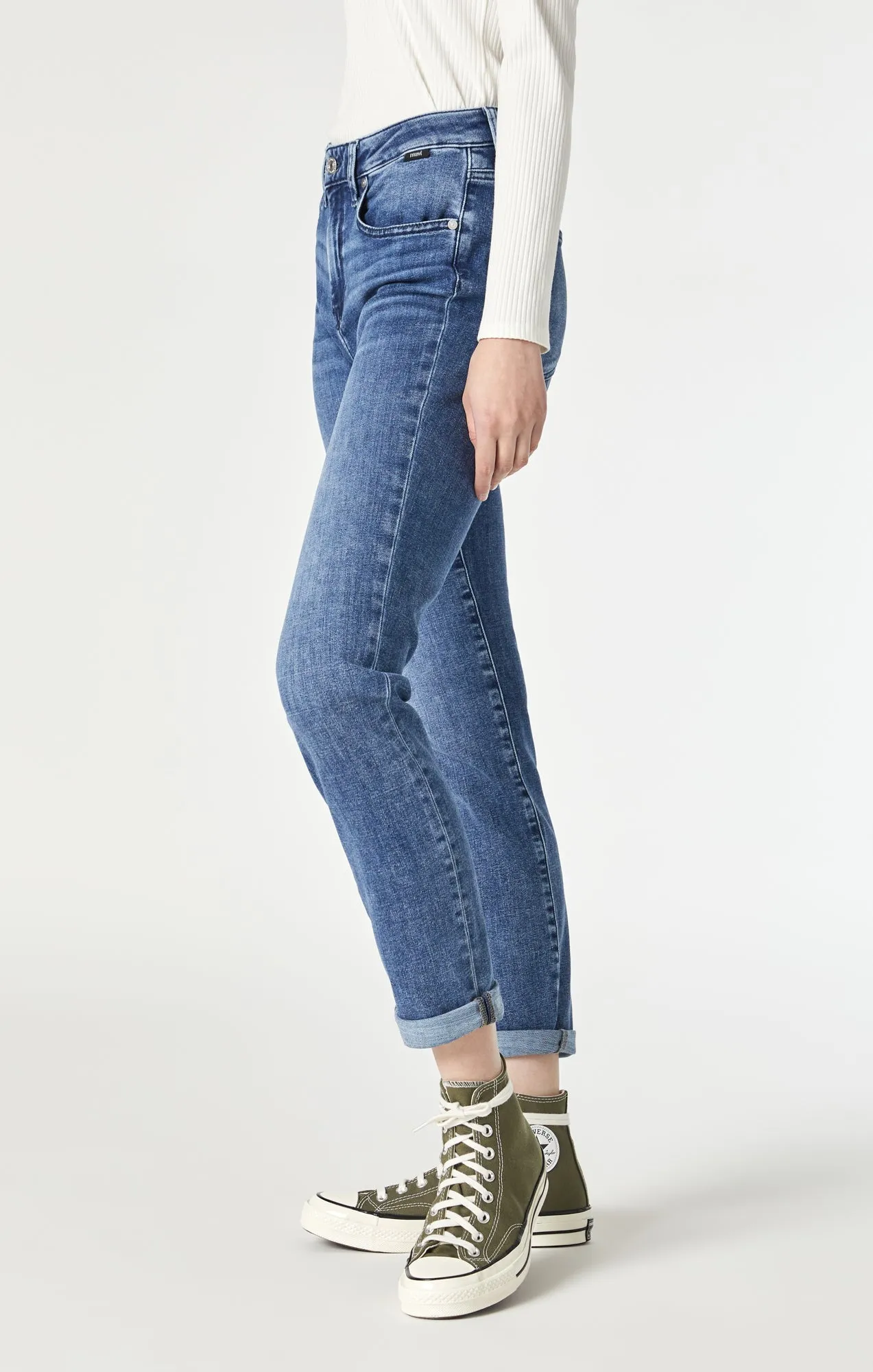 Mavi Kathleen Slim Boyfriend Jeans In Mid Feather Blue