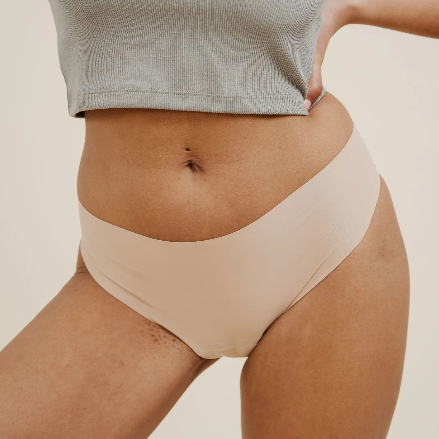 NELLIE SEAMLESS Slip creme