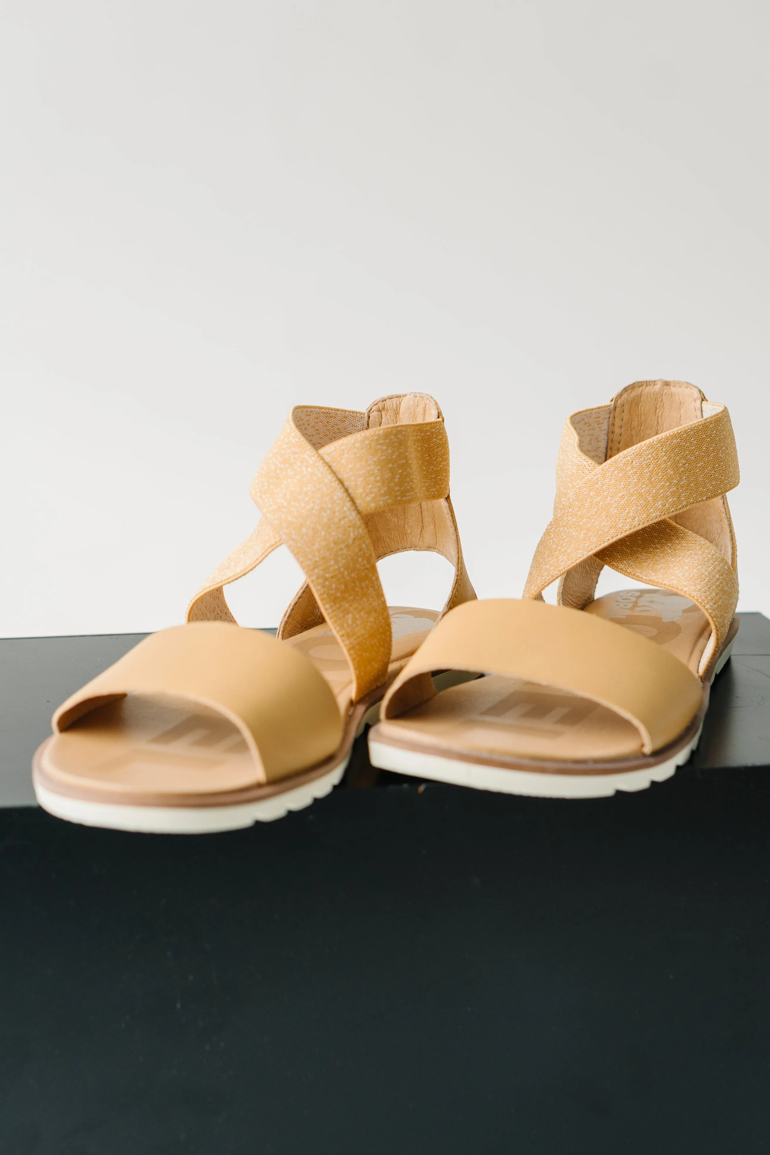 SOREL: Ella II Sandal in Honest Beige + Chalk