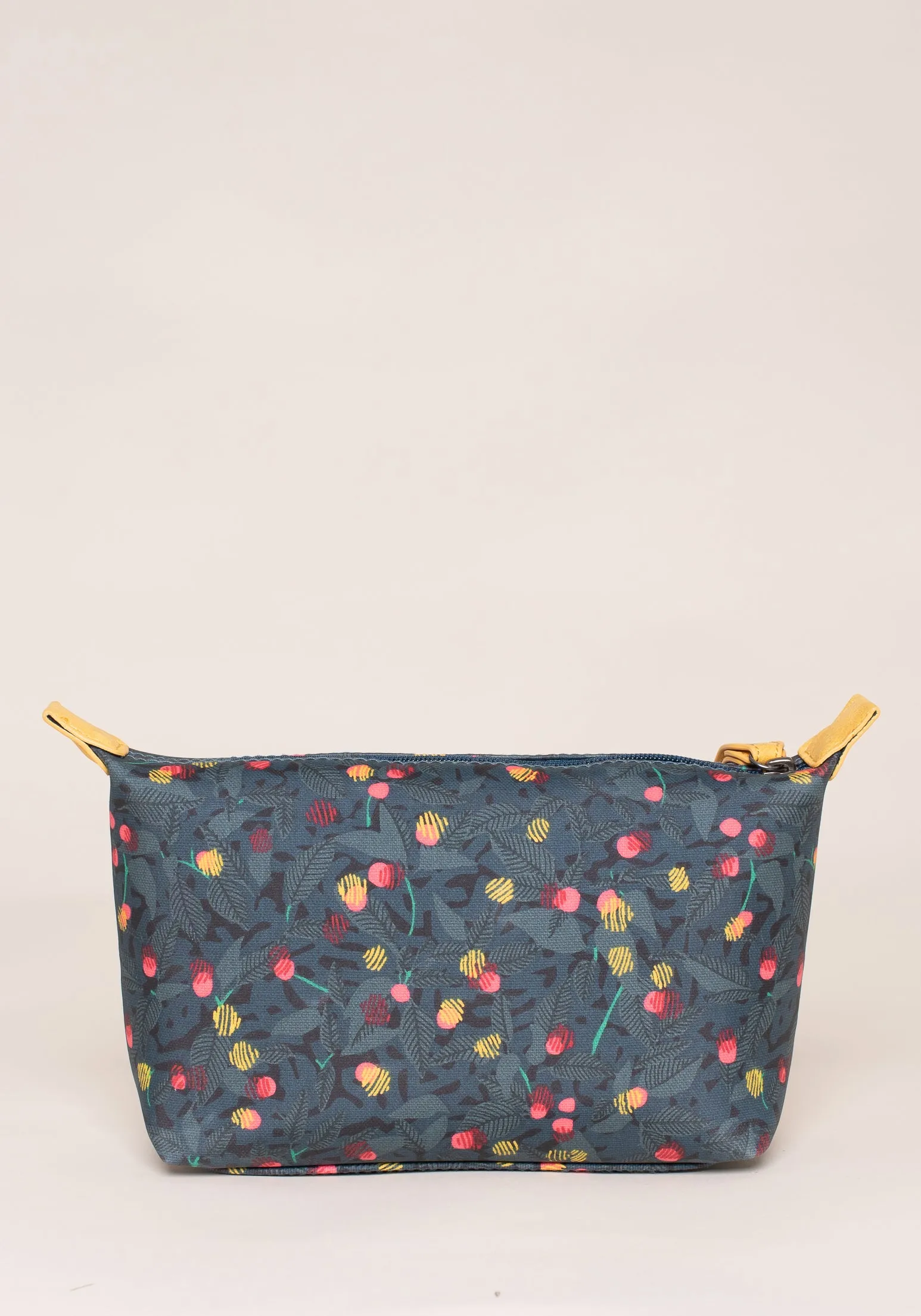 Summer Berry Small Wash Bag