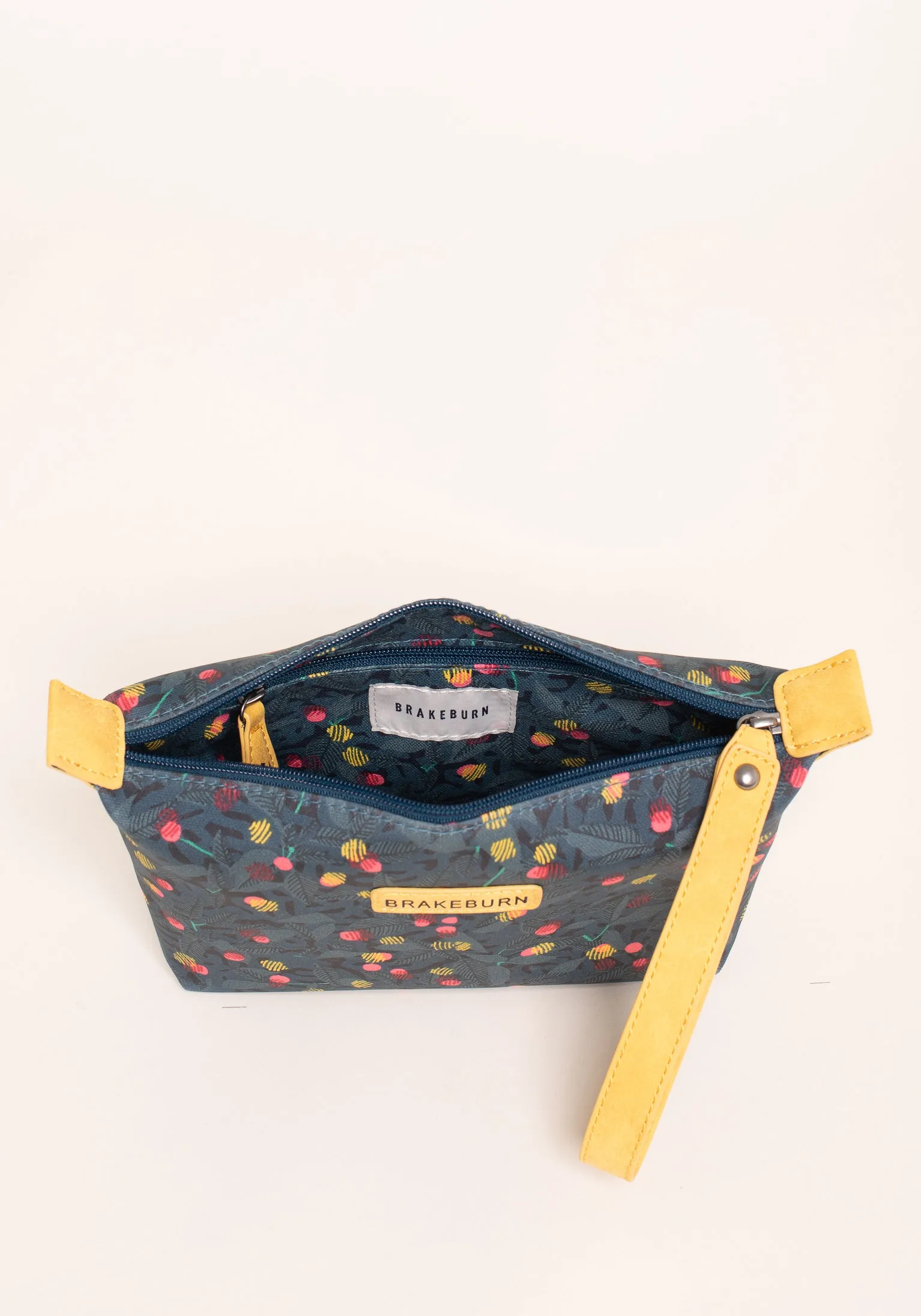 Summer Berry Small Wash Bag