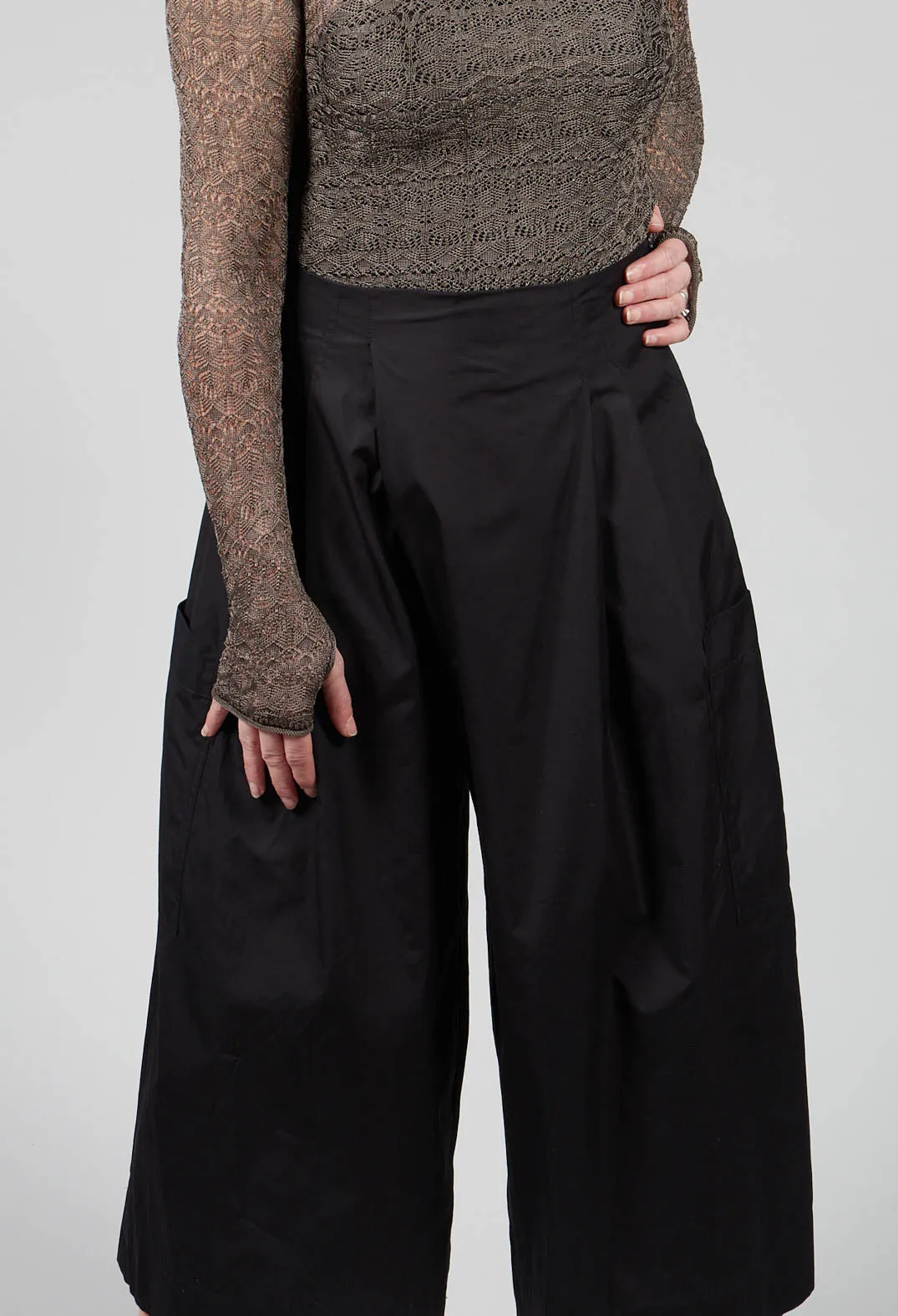 Wide Leg Trousers in Black